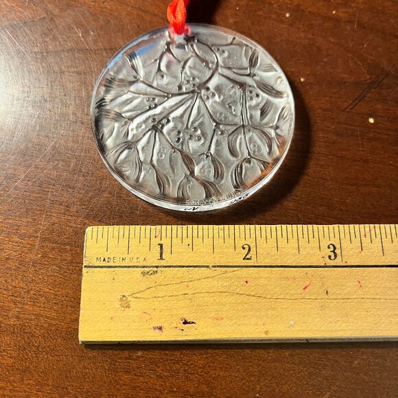 LALIQUE Clear Crystal Mistletoe Ornament - 1988 - Picture 6 of 8